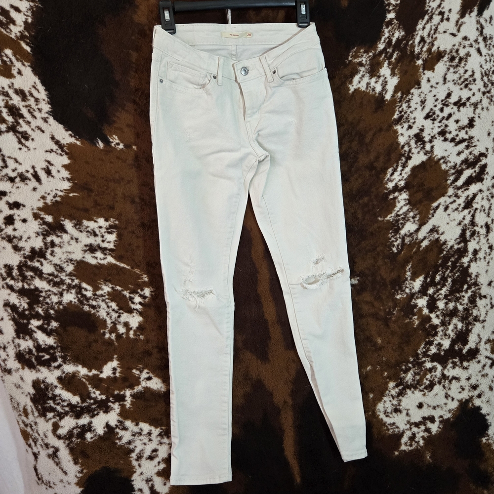 Levi's Women's Off-White Skinny Jeans